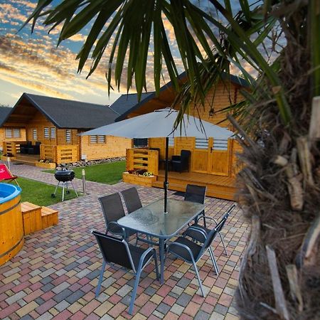 Nocleg Zator Domki Paradise Pod Palmami Buitenkant foto