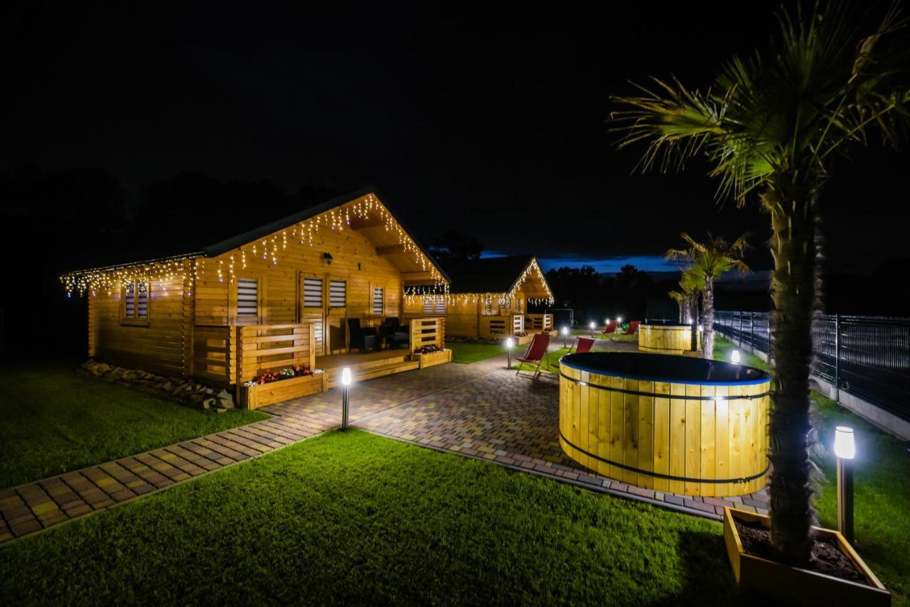 Nocleg Zator Domki Paradise Pod Palmami Buitenkant foto